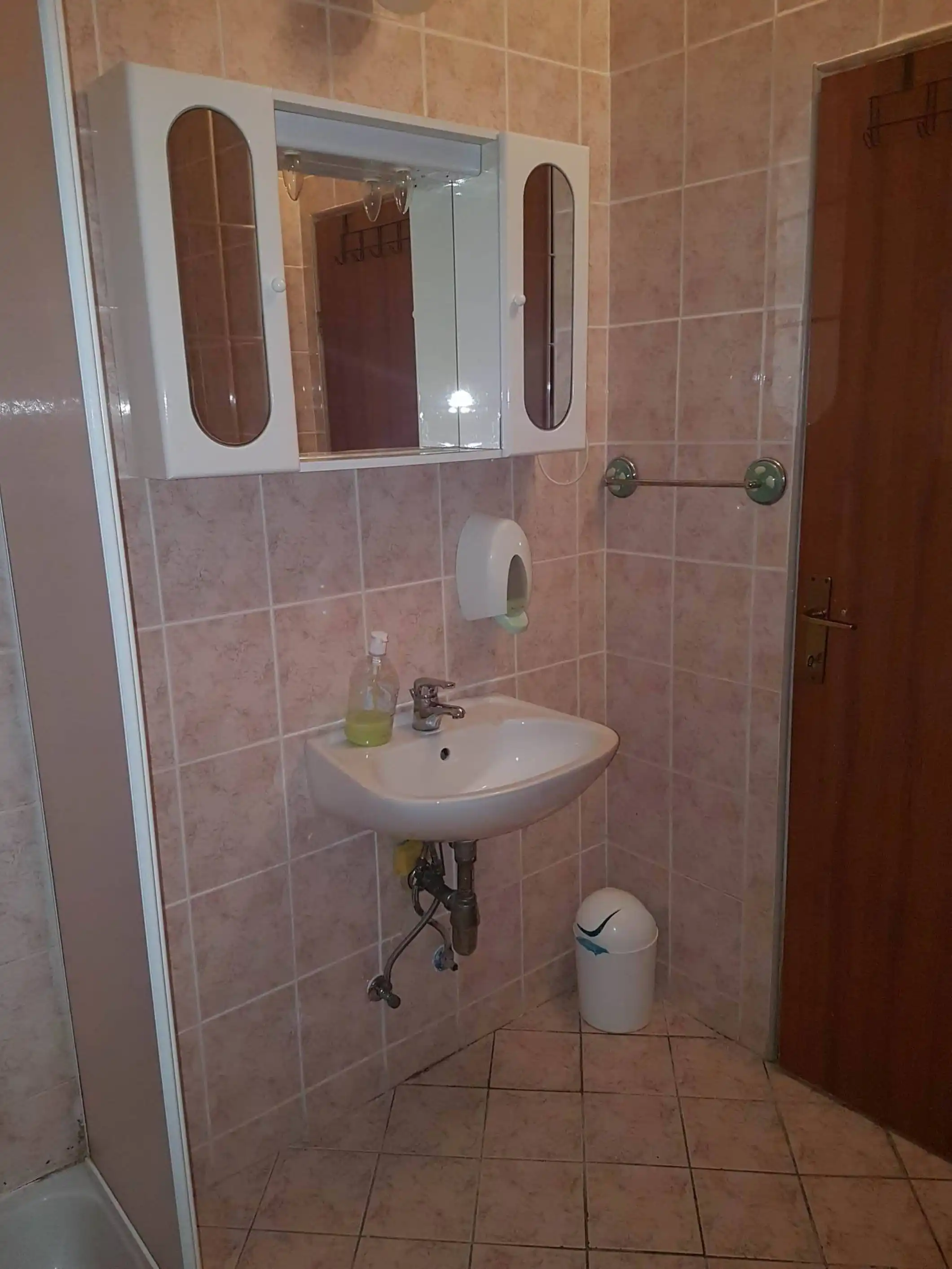 A24 peterokrevetni
